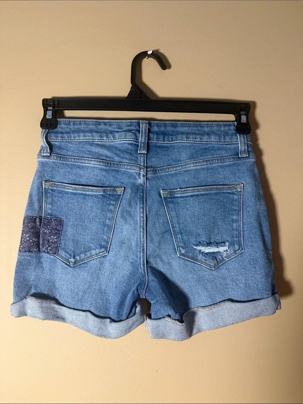 Arizona Jean Company Light Blue Distressed Denim Shorts with Patchwork Sz 3